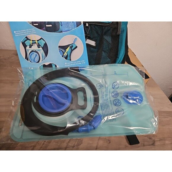 Mothybot Hydration Pack, Insulated Hydration Backpack with 2L Water Bladder Teal - Picture 3 of 10